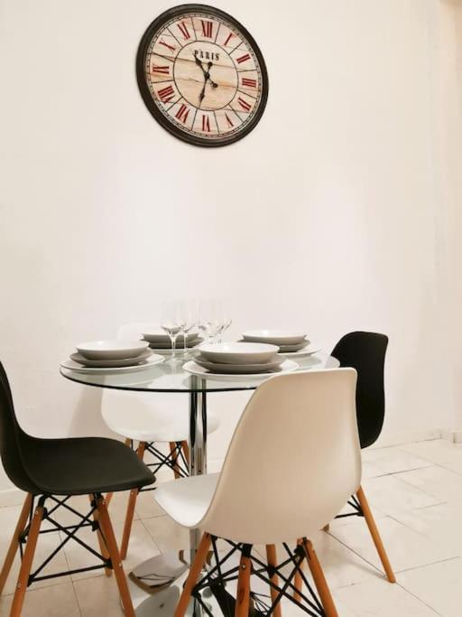 Alojamiento En Centro De Madrid Apartment Exterior photo
